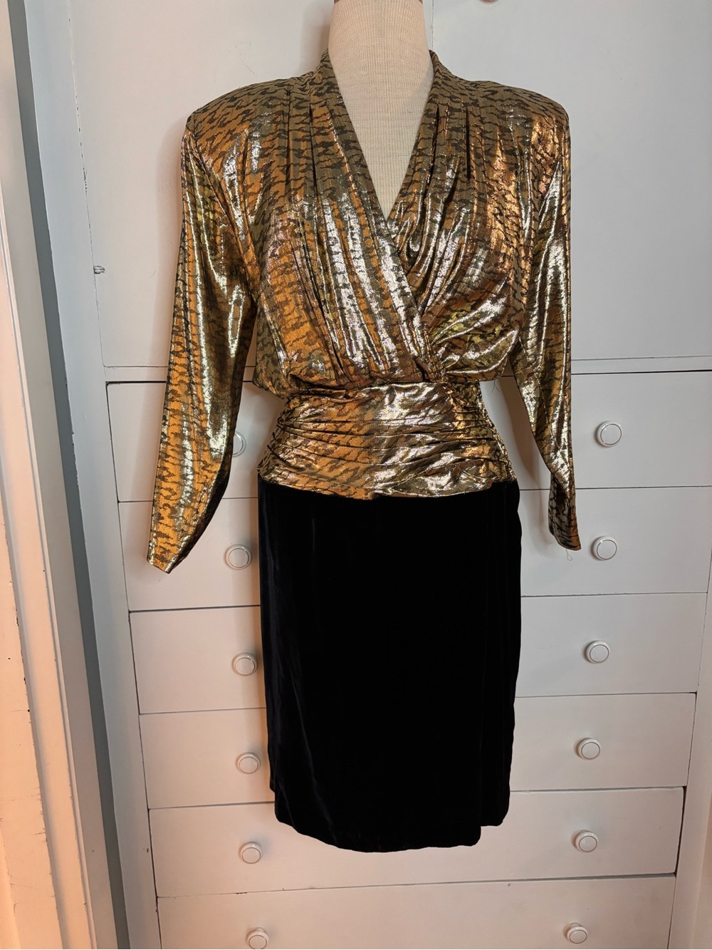 80s Vintage Gold Lame Long Sleeve Cocktail Dress
